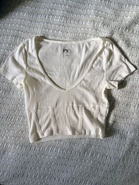PacSun Cream Ribbed V-Neck Crop Top
